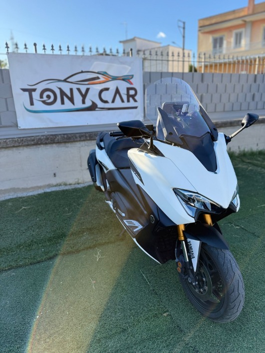 "YAMAHA T-MAX 530 20MILA KM 0 SINISTRI"